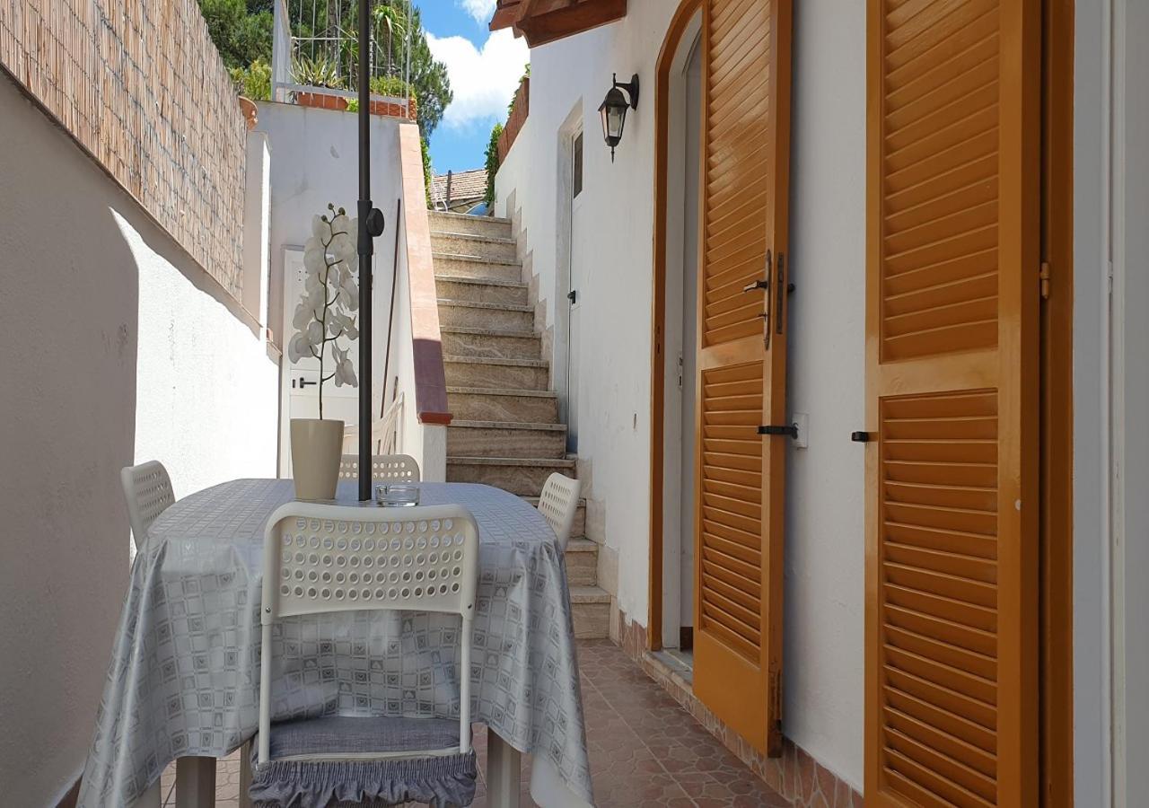 Holiday Apartments Lacco Ameno  Екстериор снимка
